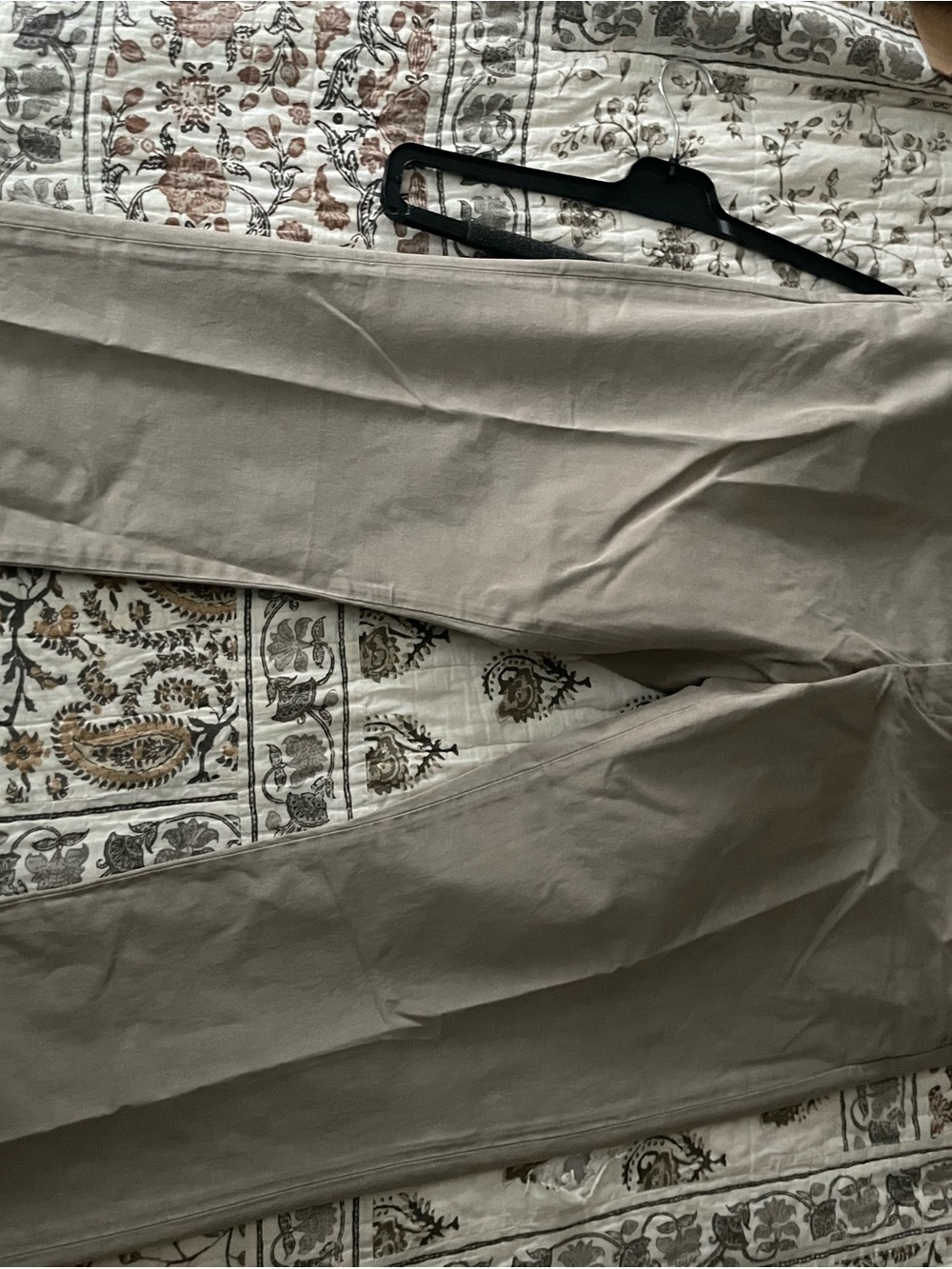 Peter Millar Men's Chinos in Light Taupe